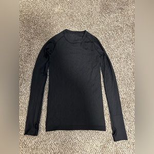 lululemon Long Sleeve Work Out Top Size 0 (see description)